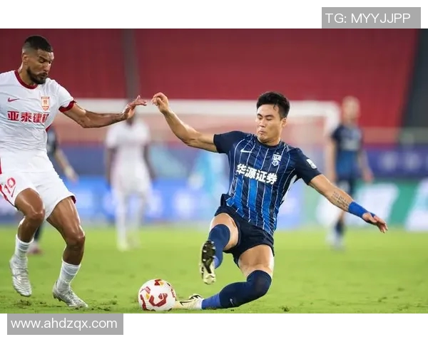 武汉足球队个人能力强劲跻身全国第二名引发热议